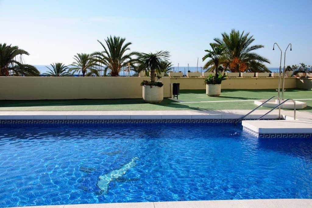 Appartement Palmeras Puerto Paraiso Estepona Dış mekan fotoğraf