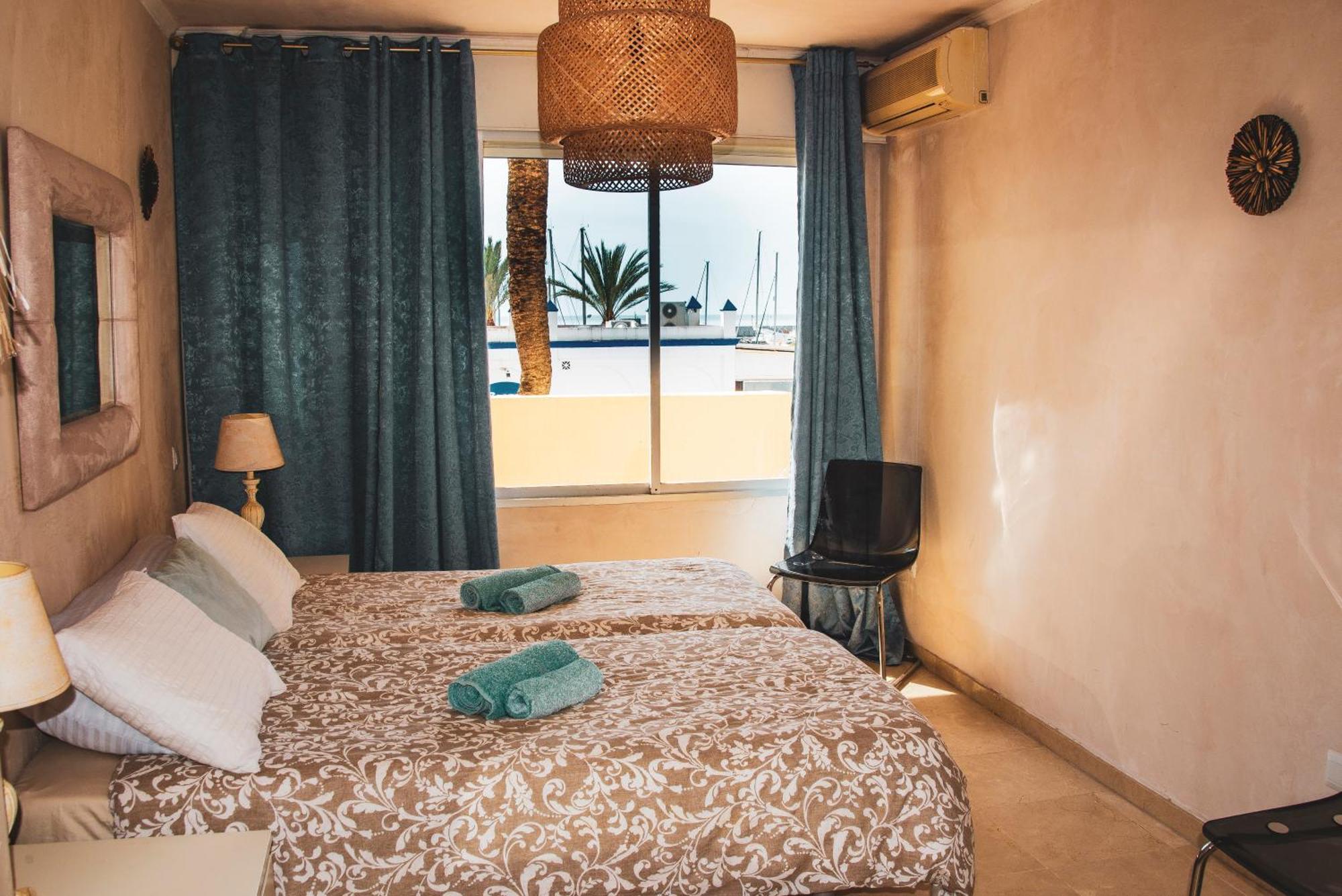 Appartement Palmeras Puerto Paraiso Estepona Dış mekan fotoğraf